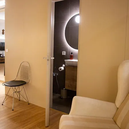 Wish Suite Puerta Osario Sevilla Exterior foto